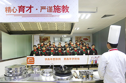 ֣���¶���ѧУѧ��