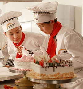 ֣���¶������ѧУ ��������רҵʵ��ͼ