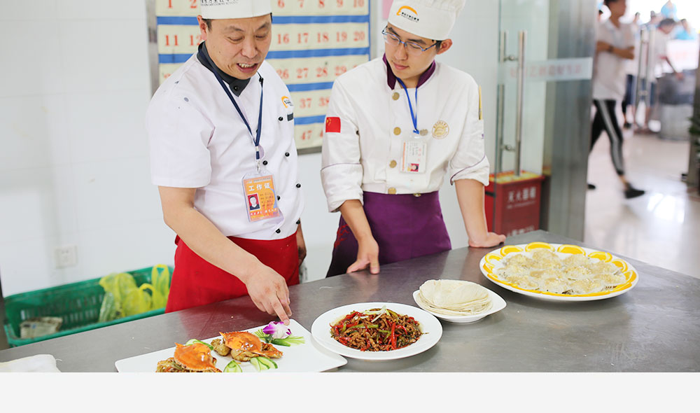 ֣���¶������ѧУ��ʦרҵ��ʦָ�� С���ѧ