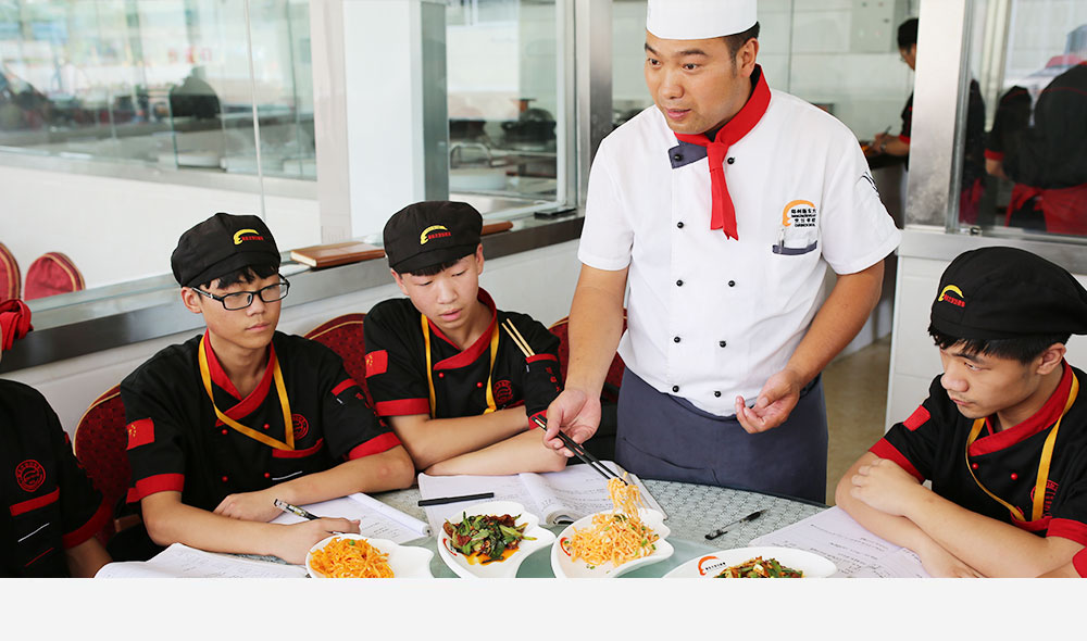 ֣���¶������ѧУ��ʦרҵ��ʦָ�� С���ѧ