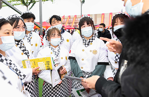 ������Ƹ��