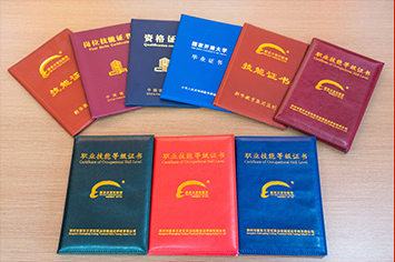 ֣���¶������ѧУ